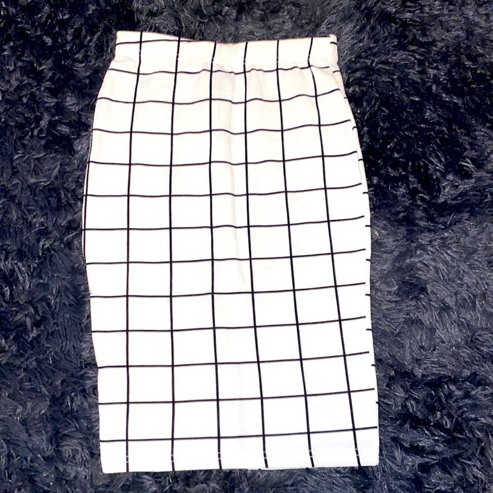 NWOT Sheln Women’s Skirt Size XS